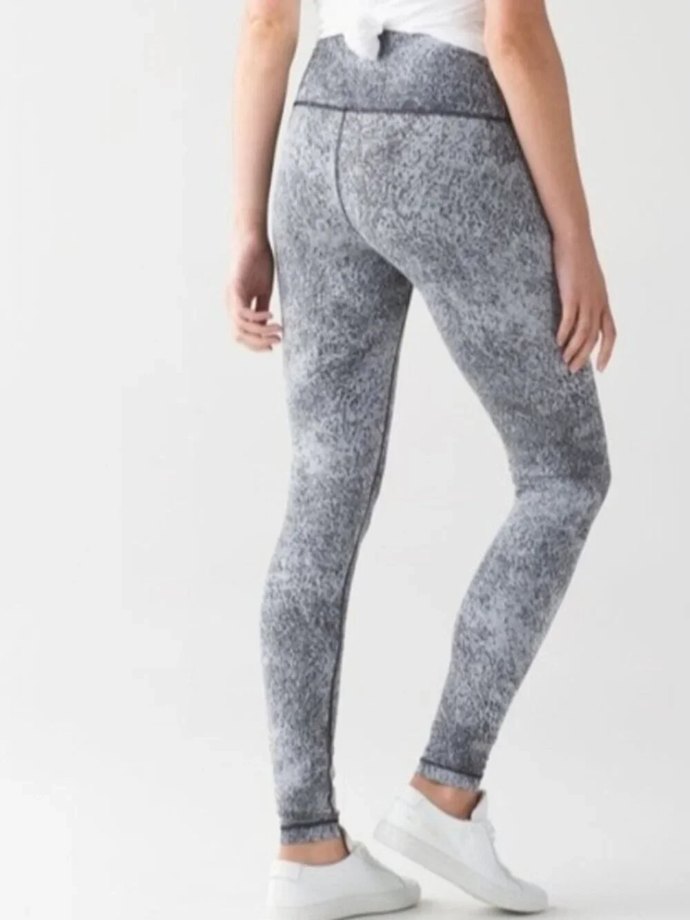 Lululemon Wunder Under High Rise Leggings - Gray
